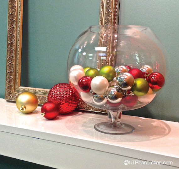 Speedy Holiday Decorating Idea: Festive Glass Bowl